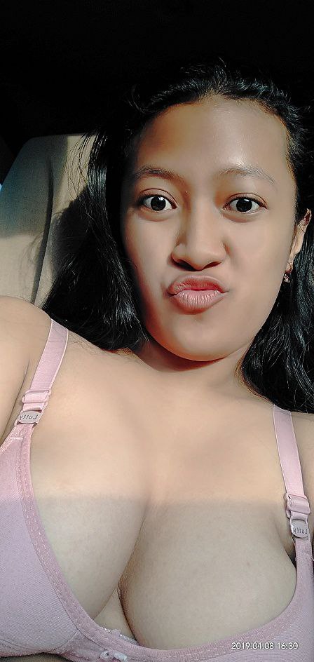 Minta Jatah Malam Jumat Sama Ajeng Tobrut - Foto 11