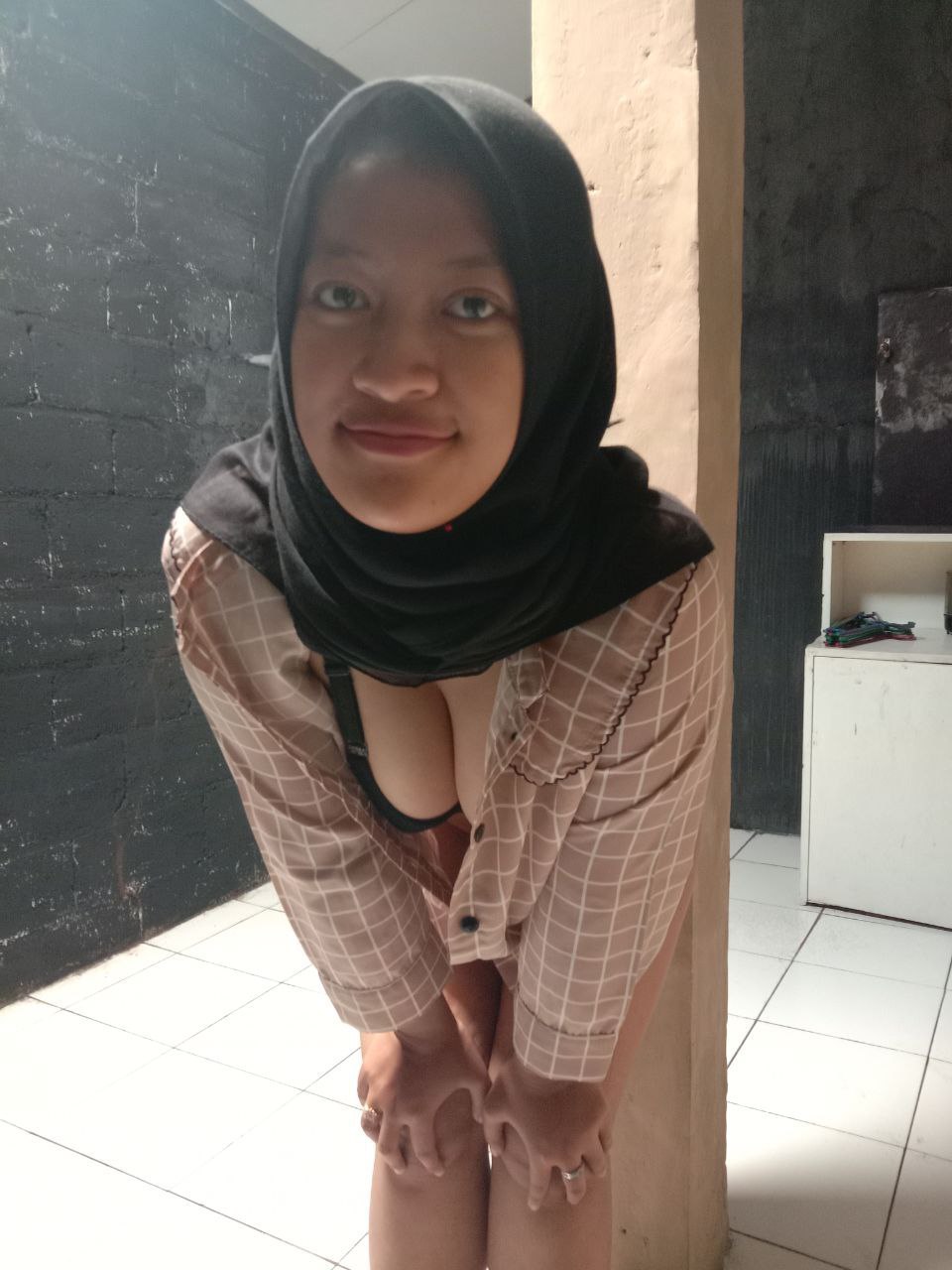 Crotin Pejuh Dimulut Ajeng Esema Tobrut - Foto 2