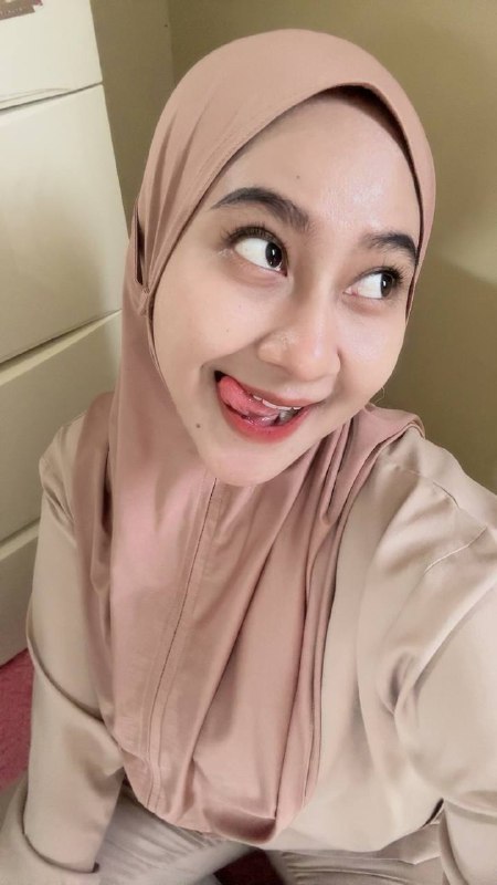 Bidan Rita Setelah Main Padel Jadi Sange Colmek - Foto 10