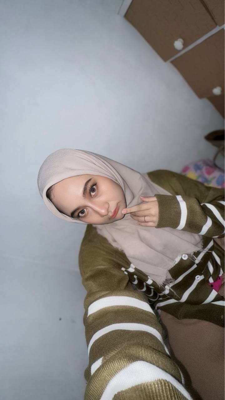 Bidan Rita Meriang Merindukan Kasih Sayang - Foto 14
