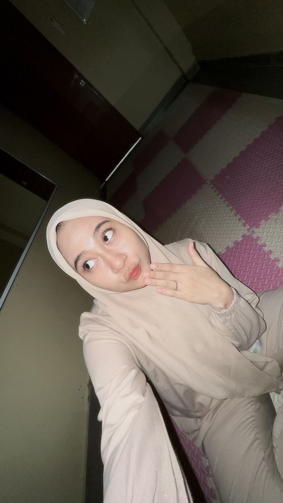 Intip Bidan Tobrut Lagi Mandi - Foto 1