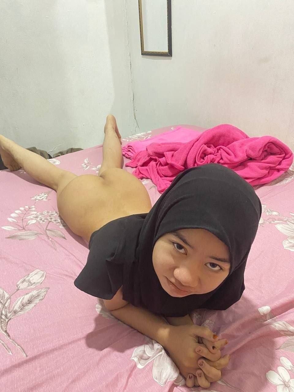 Please Sayang Jangan Kasar Banget - Foto 2