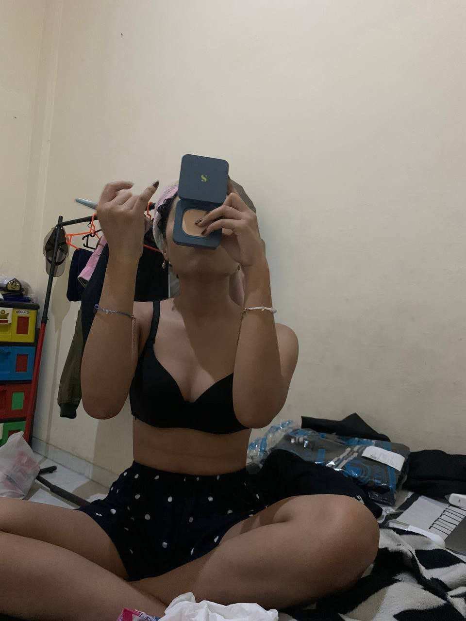 Pejuh Crotin Dimuka Dinda Aja - Foto 5