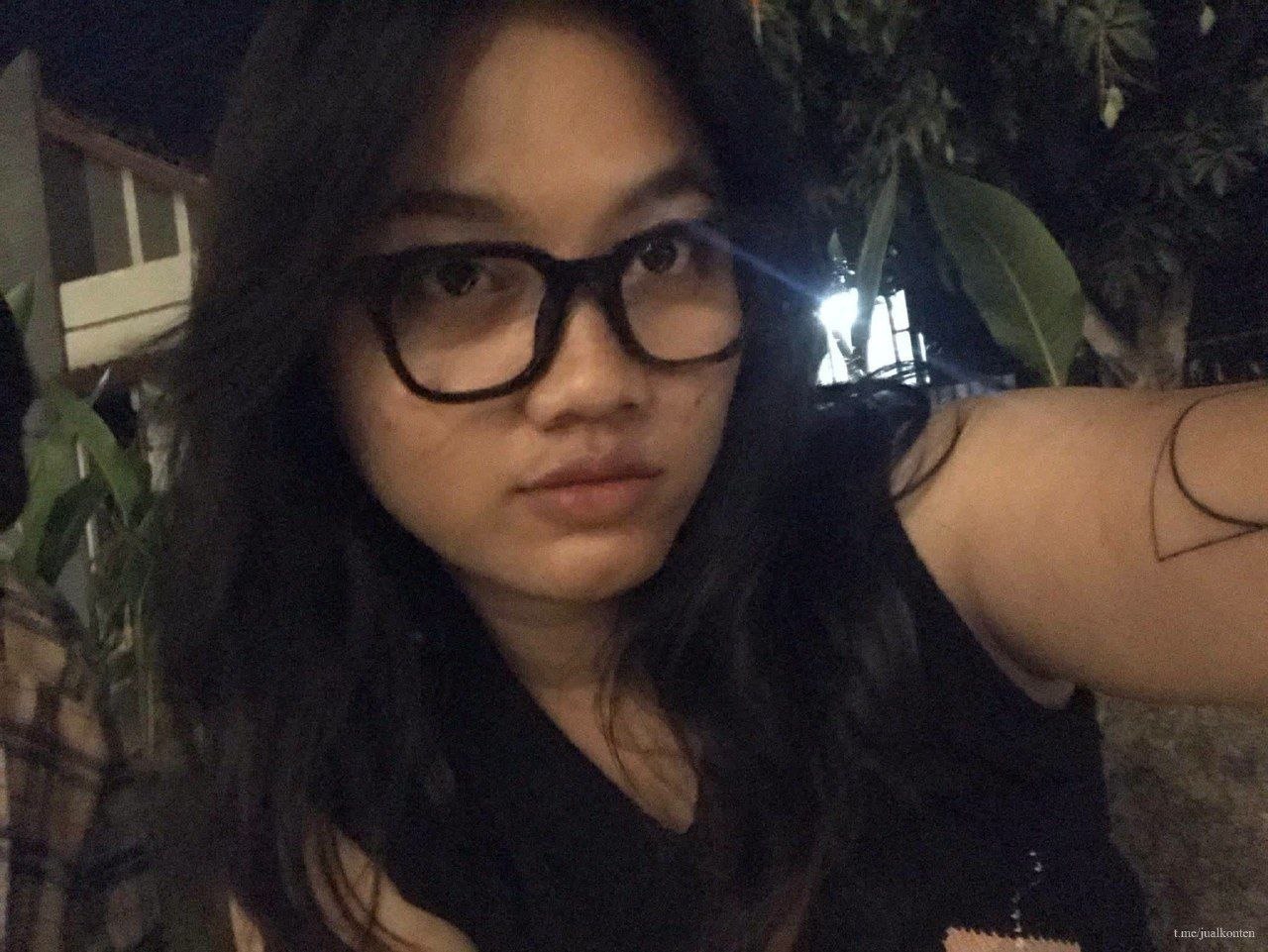 Pertama Kali Diajak Ngewe Pacar Baru - Foto 2