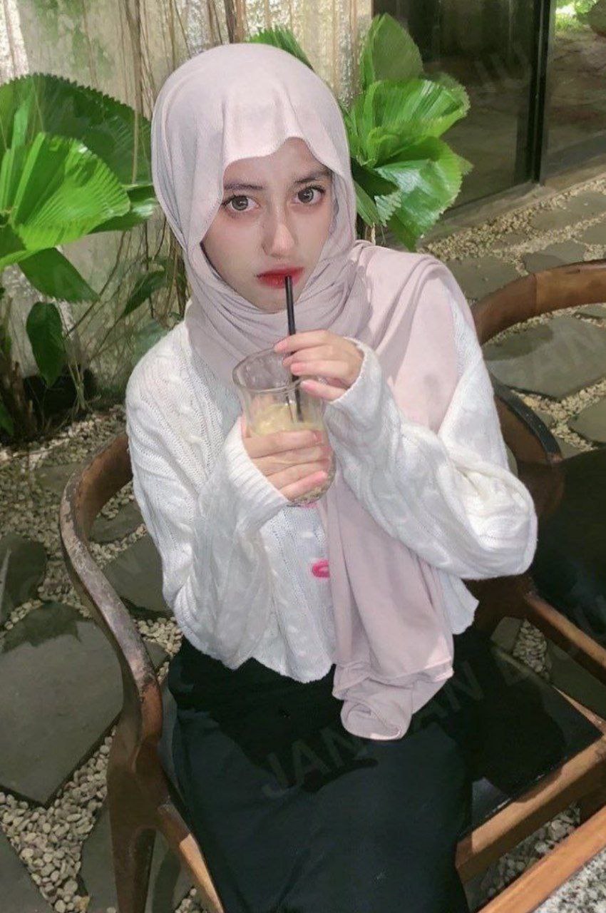 Jeny Abg Esema Ngewe Dengan Pacar - Foto 2