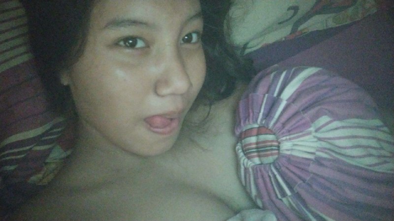 Keyya Esema Tobrut Ngewe Crotin Diperut - Foto 5