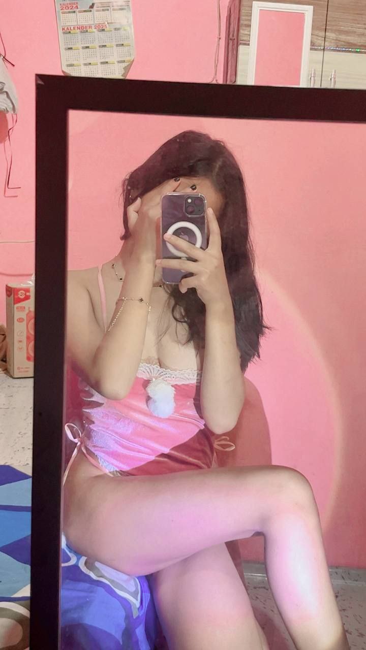 Ngewe Crotin Memek Sherly Mulus Sempit - Foto 3