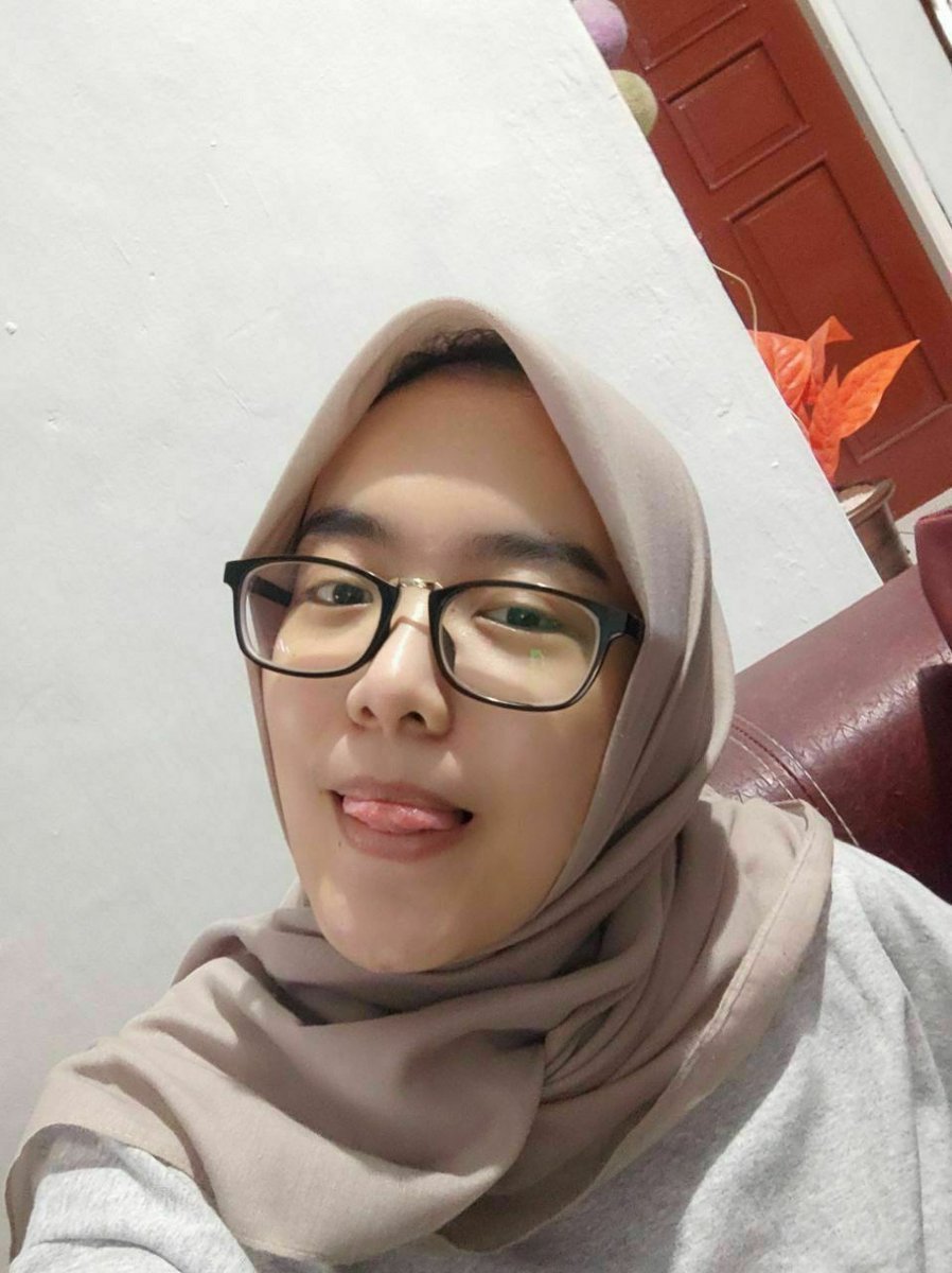 Windy Hijab Berjembut Dimasukin Kontol - Foto 5