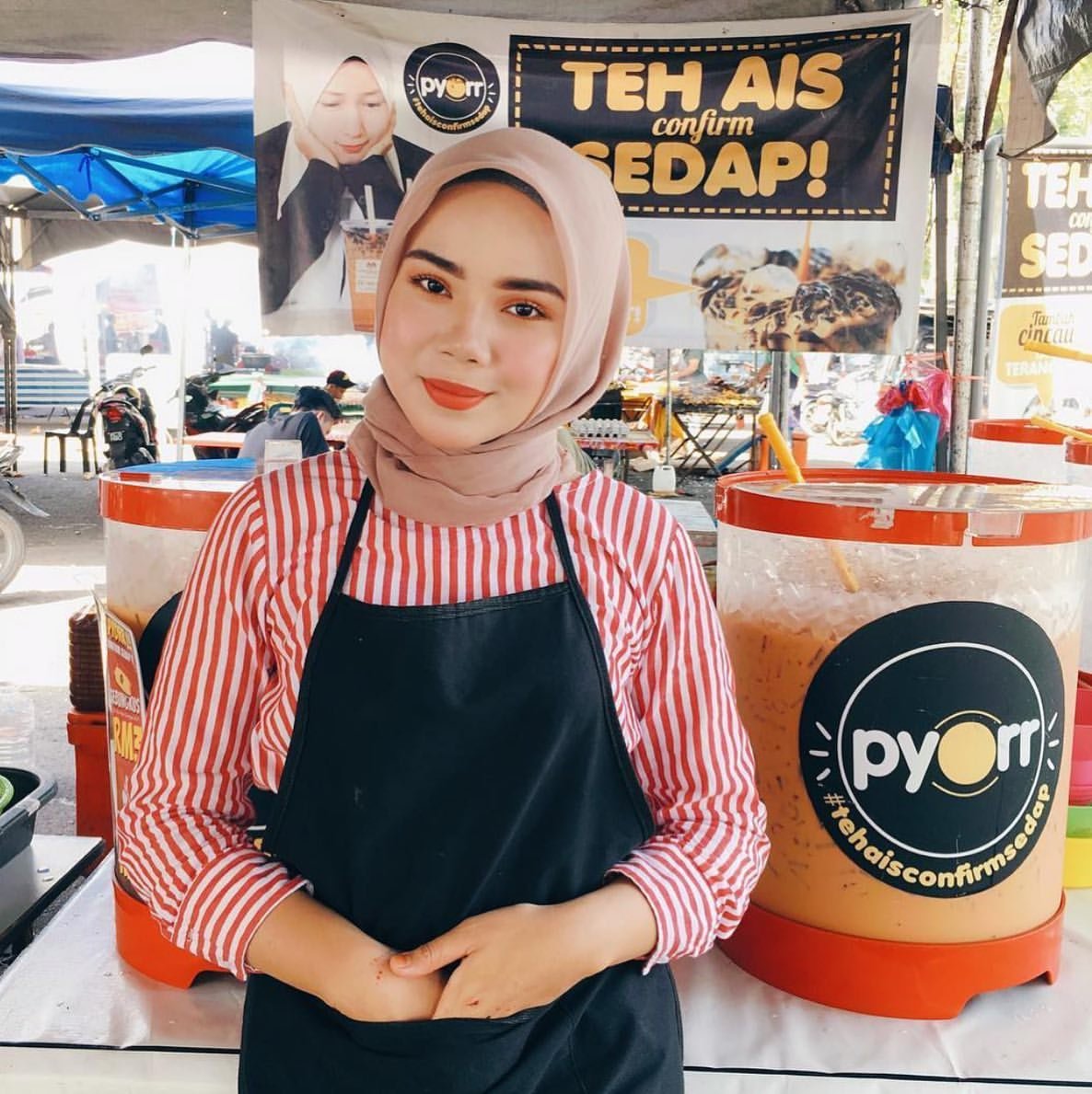 Zirah Jamal Mahasiswi Politeknik Penerbangan Viral - Foto 12