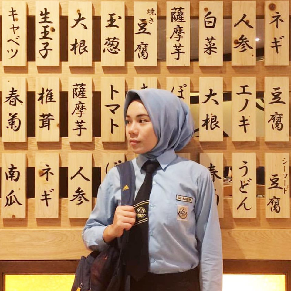 Zirah Jamal Mahasiswi Politeknik Penerbangan Viral - Foto 17