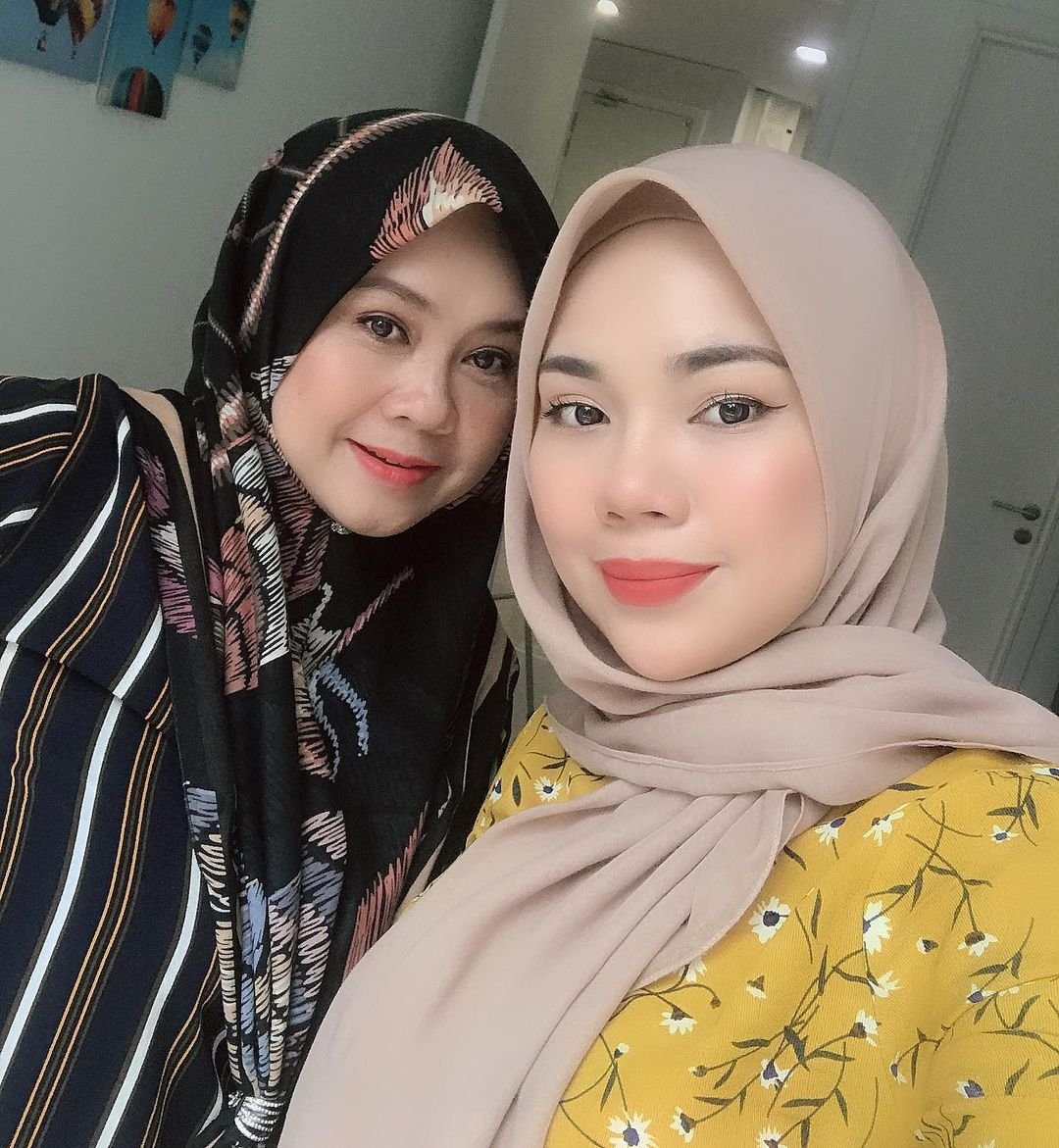 Zirah Jamal Mahasiswi Politeknik Penerbangan Viral - Foto 50