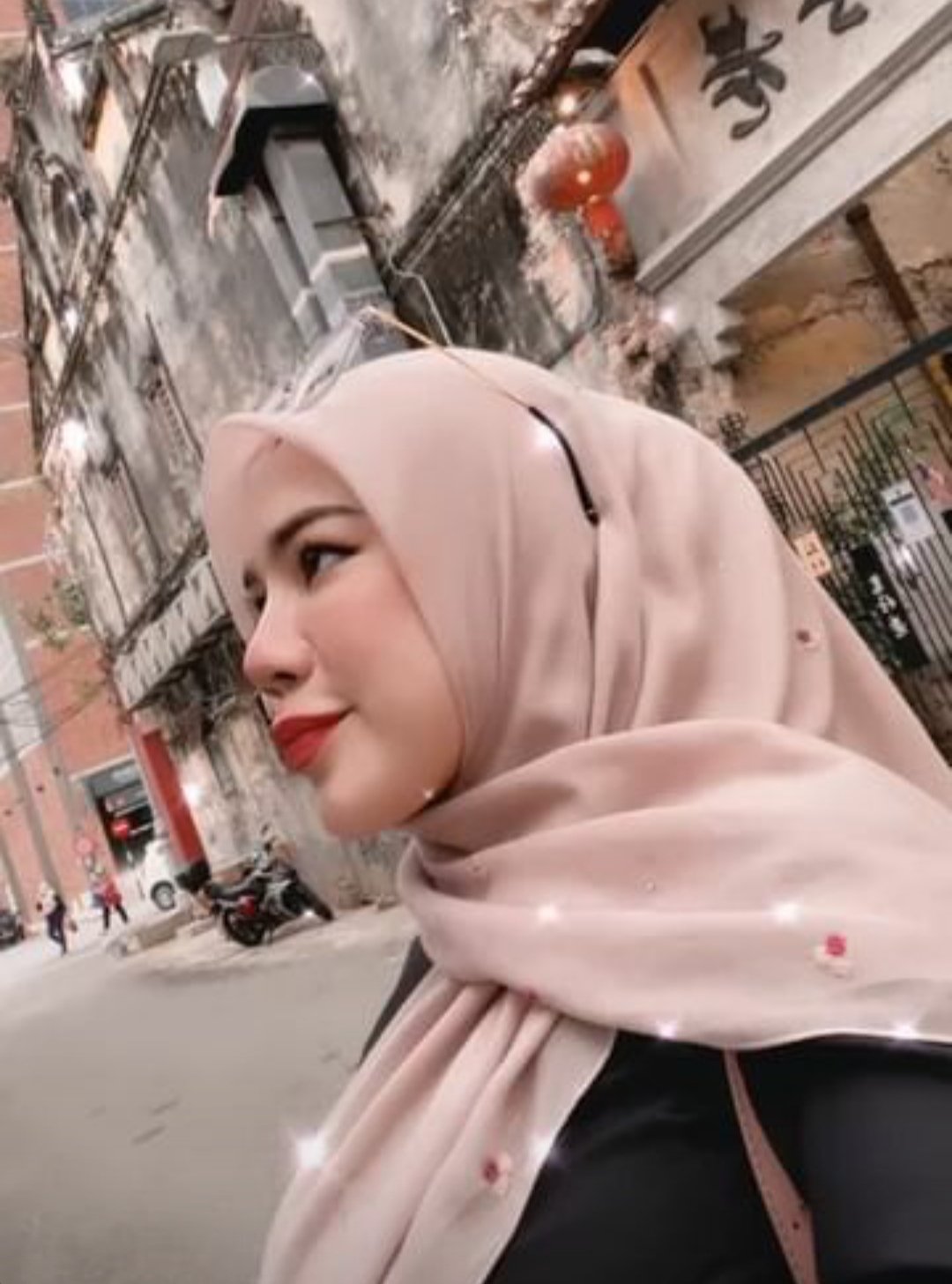 Zirah Jamal Mahasiswi Politeknik Penerbangan Viral - Foto 64