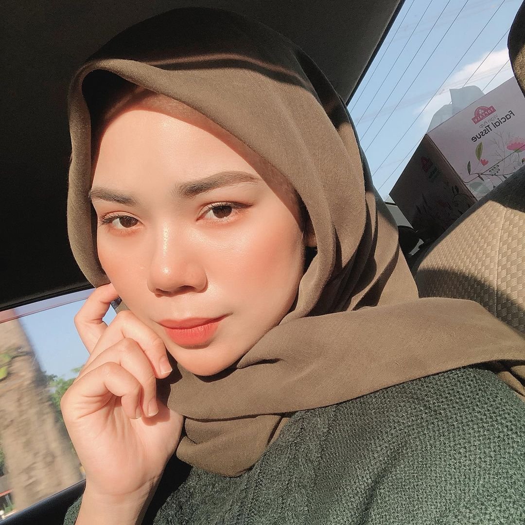 Zirah Jamal Mahasiswi Politeknik Penerbangan Viral - Foto 7