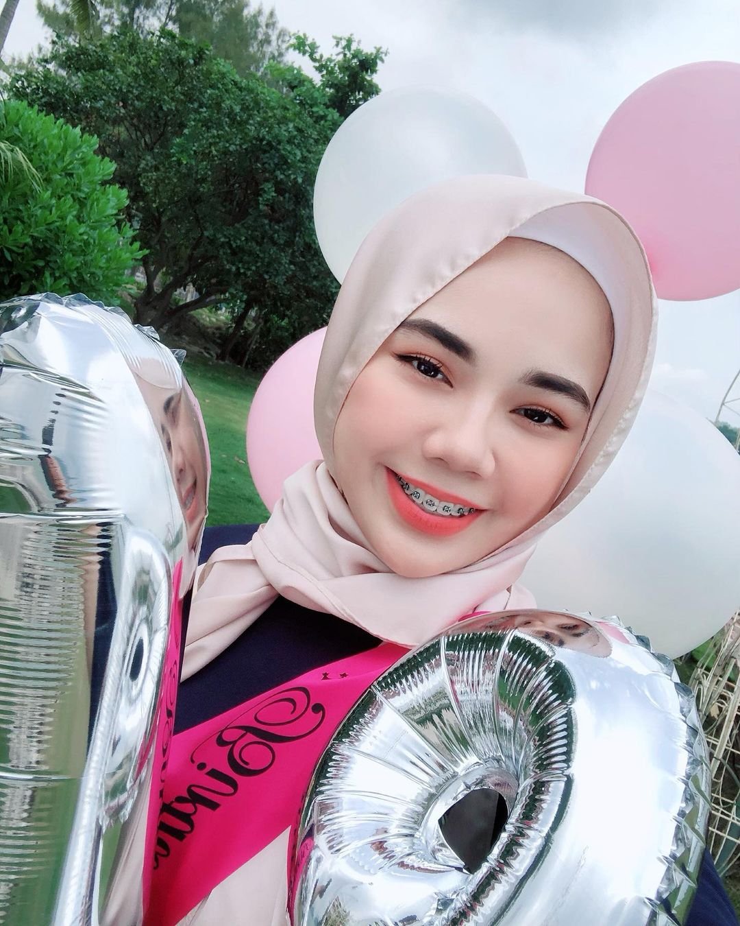 Zirah Jamal Mahasiswi Politeknik Penerbangan Viral - Foto 85