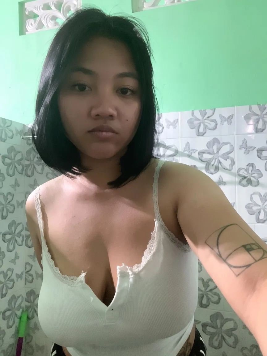Freya Tenktop Putih Tobrut Colmek bokep video