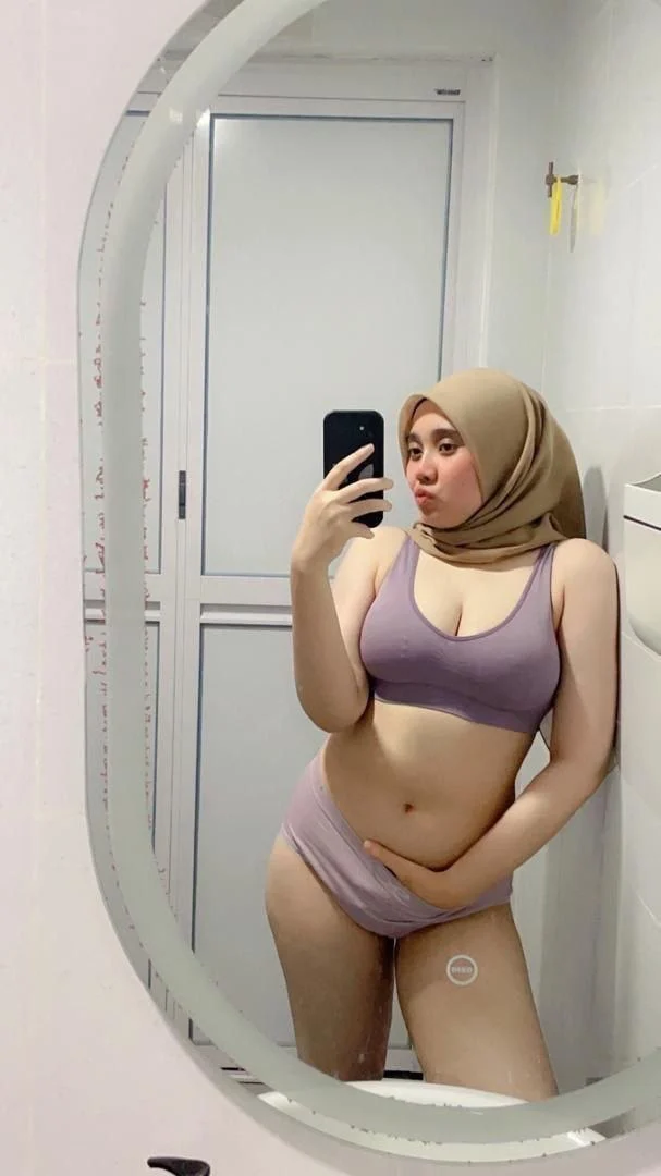 Hijab Tobrut Sundari Lagi Sange Banget bokep video
