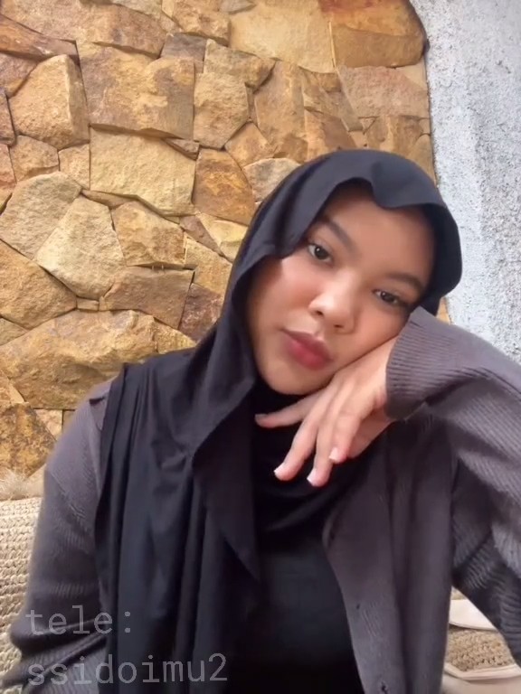 Vina Hijab Ngewe Pake Kondom bokep video